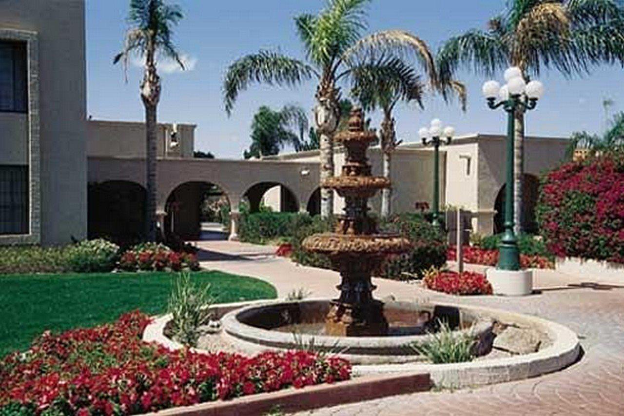 Dobson Ranch Inn Mesa Bagian luar foto