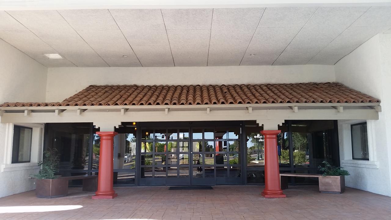 Dobson Ranch Inn Mesa Bagian luar foto
